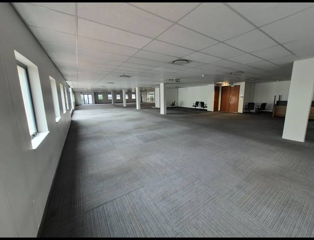 567M² OFFICE TO LET IN RIVONIA